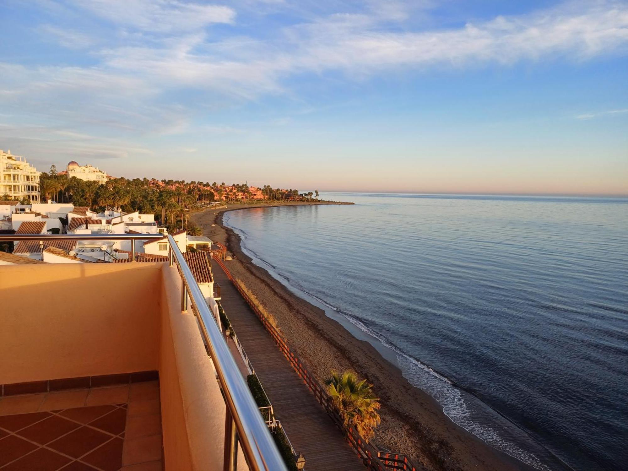 Casa Cachita 2-Confortable Estudio A Pie De Playa Естепона Екстериор снимка